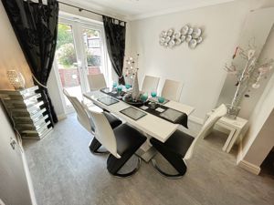 Dining Room- click for photo gallery